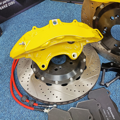 La pression des calibres V6 100% de frein modifiée par automobile de haute performance a examiné