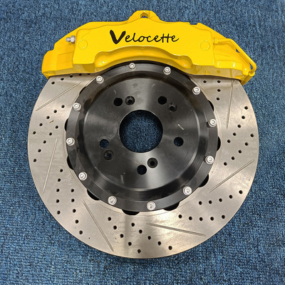 La voiture 18Z jaune de grands kits de calibres de frein de piston augmentent des performances système de frein