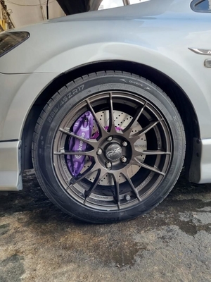 Toyota Previa 4 calibres de frein de voiture de piston a peint la couleur pourpre